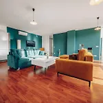 Design 3bd Cooking Area In Architect شقة براغ